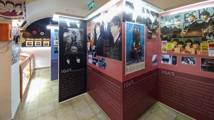 EGRI ROAD BEATLES MUSEUM - Interactive games and PS3 Beatles Rockband