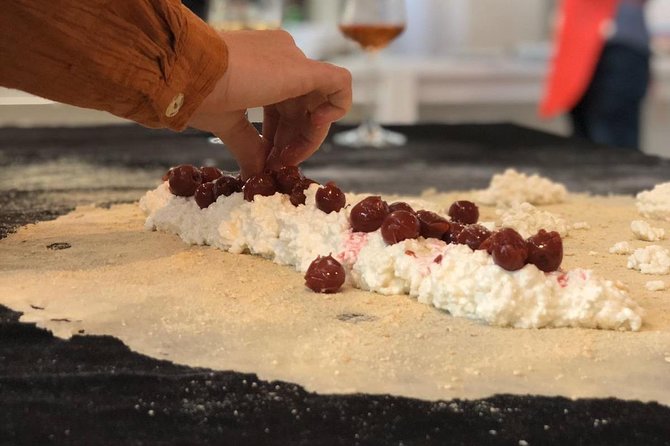 Enjoy a Hungarian Strudel Class & Local Wine Tasting - Wine Tasting Part: White and Rosé With Your Meal