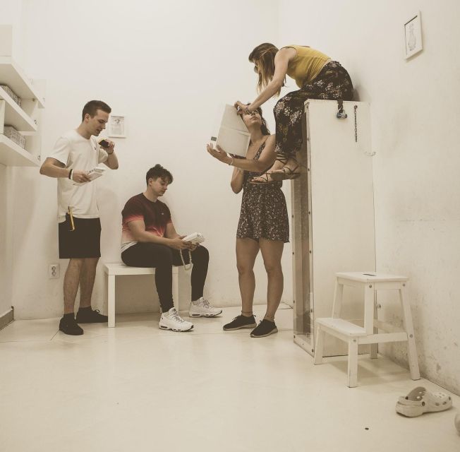 Escape Rooms by PanIQ Room in Budapest - The Puzzle Style: Why It’s Fun (and What to Watch)