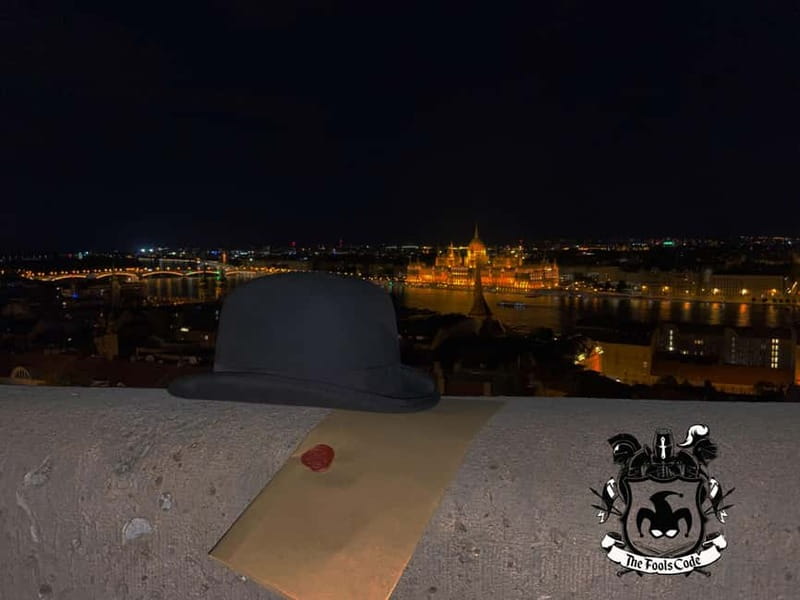 FoolsCode: EscapeRoom/Sightseeing tour with Actor Tourguide - Buda Castle District at sunset: why timing makes the hunt feel special