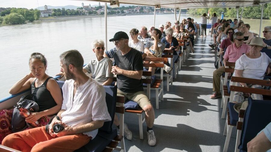 From Budapest: Danube Bend Day Trip in English - Key highlights worth your attention
