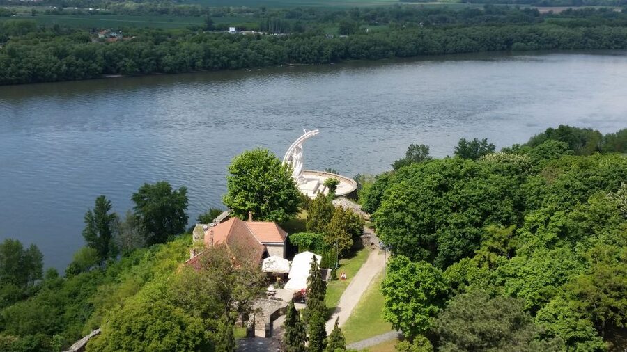 From Budapest: Danube Bend Full-Day Private Tour with Lunch - Weather and pacing: what to expect when conditions change