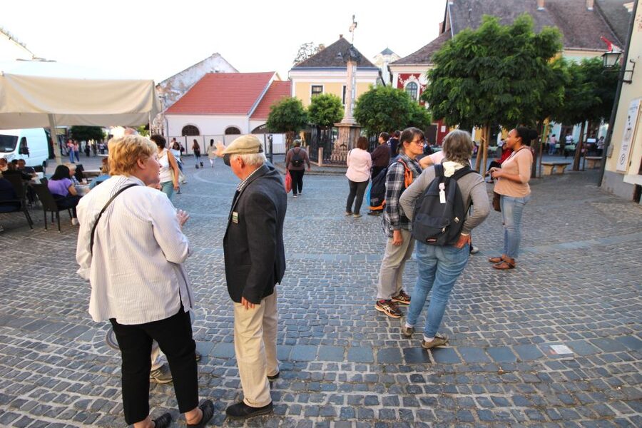 From Budapest: Danube Bend & Szentendre Tour with Lunch - Lunch in Visegrád: The Real Payoff of the 3-Course Menu