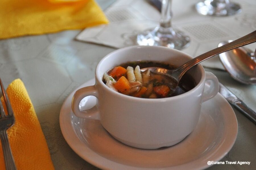 From Budapest: Full-Day Danube Bend Tour with Lunch - Guide quality and what it changes in real life
