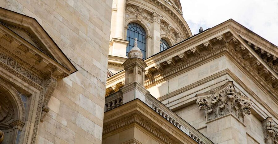 Full Day Budapest City Tour with Lunch, Wine & Dessert - Meeting in front of the Hungarian State Opera: your day gets moving