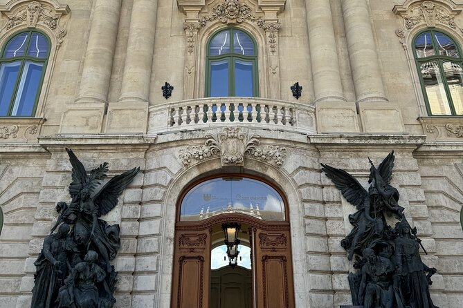 Gems of the Budapest Castle District Walking Tour - Why this Castle District walk fits when you are short on time