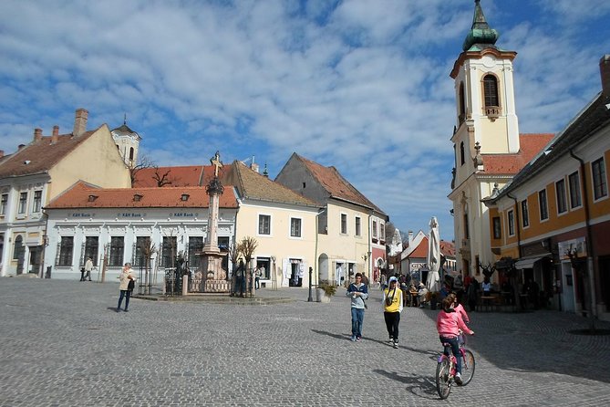 Godollo Sisi Castle and Szentendre Full-Day Private Tour from Budapest - Walking Szentendre’s Fo ter, plus Time to Choose Your Museum
