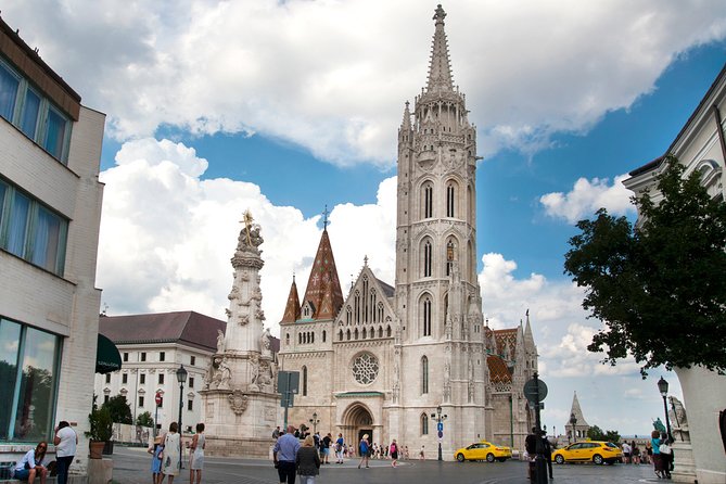 Guided Tour in Budapest Castle District - Starting at Szentháromság tér: what to expect from the meeting spot