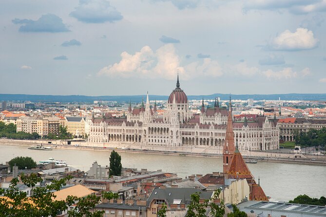 Guided Tour in Budapest Castle District - Matthias Church optional interior: when it is worth the extra 4 EUR