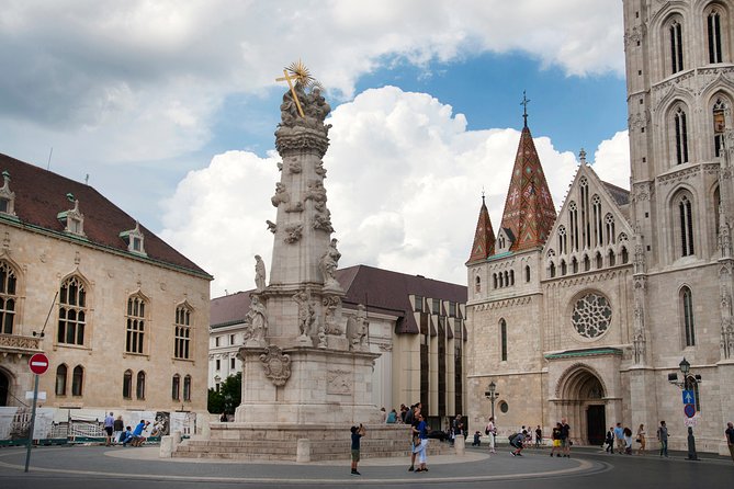 Guided Tour in Budapest Castle District - Group size, pacing, and the hearing reality in crowded viewpoints