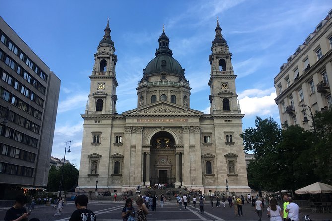 Half day Budapest city tour by car / minivan - Getting Oriented Fast With Door-to-Door Car Time