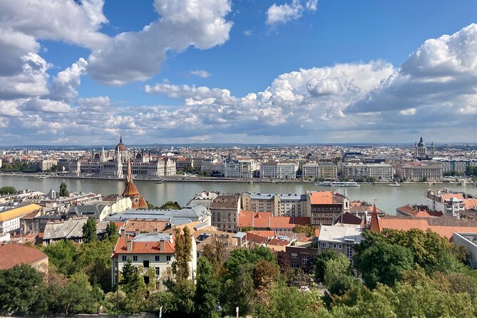 Half day Budapest city tour by car / minivan - Széchenyi Bath Area: the Thermal Bath Culture in a Few Minutes