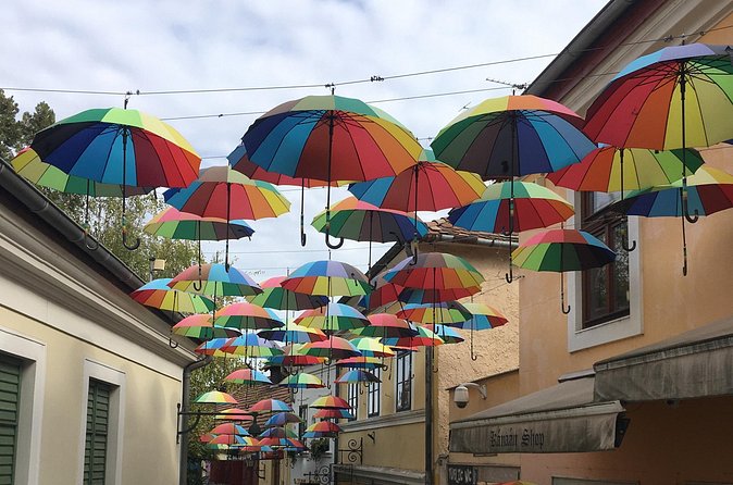 Half Day Guided Private Tour in Szentendre - 2 hours of shopping time for real souvenirs