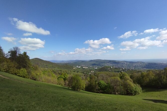 Hiking in Budapest - Local stories and food moments with Laszlo