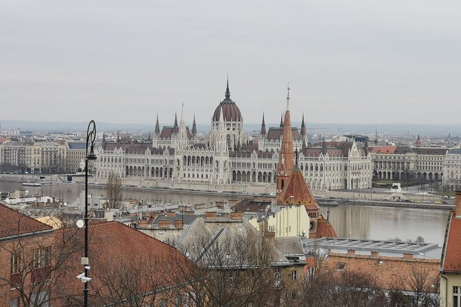 Historical and Cultural Walking Tour in Budapest - St. Stephen’s Basilica and Liberty Square to Parliament