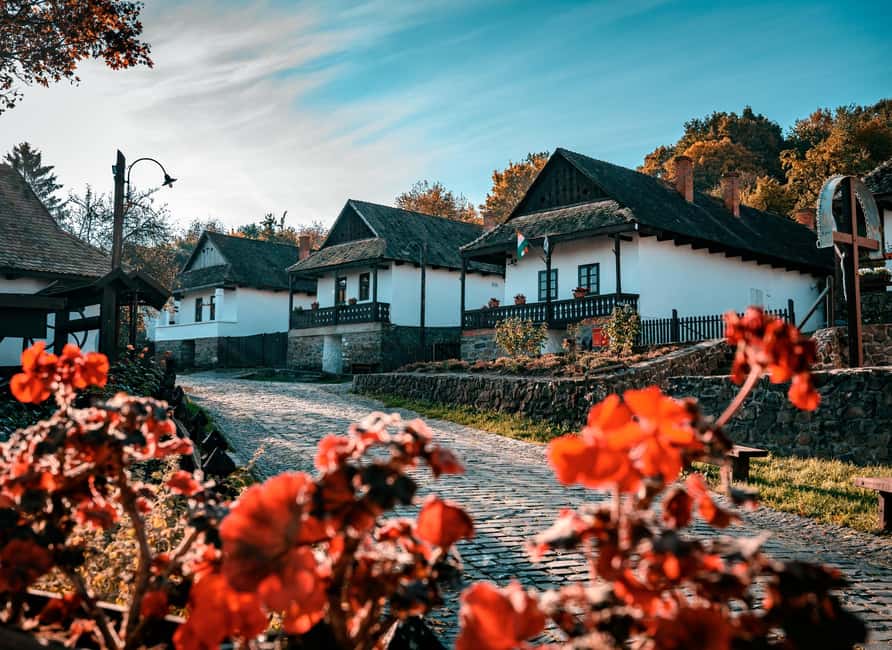 Hollókő Ethnographic Village: Day Tour from Budapest - Easter timing: when Hollókő turns extra special