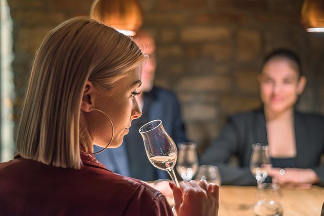 Hungarian Gastro Cellar: Assisted Tasting Options - Hungarian Gastro Cellar: a focused, tasty stop in Budapest