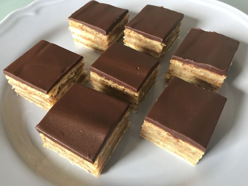 Hungarian Premium Cooking Class with 4-course meal - Drinks and dining, and how the included extras add value