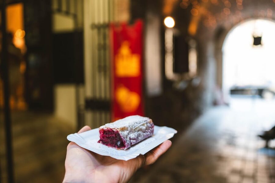Iconic Budapest tour with Classic Russian Jeep and G-Wagon - Gellért Hill and Citadella: your quick skyline reset