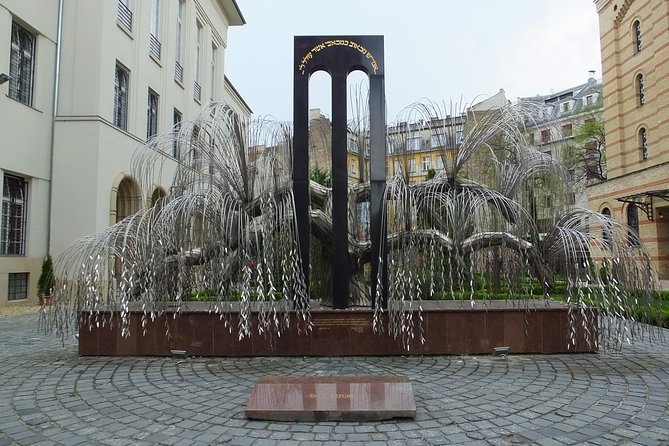 Jewish Heritage in Hungary with a Historian - Kazinczy Street Synagogue: Orthodox community context, ticket not included