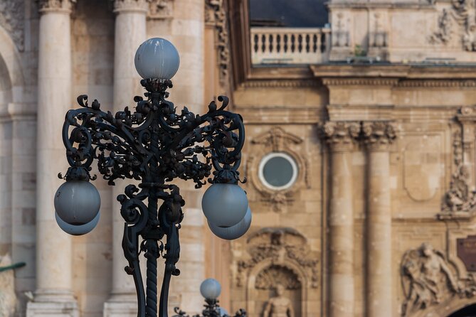 Live virtual walking tour in the Buda Castle quarter - A live virtual Buda Castle walk that feels like a real outing