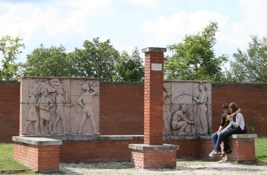 Memento Park: Official Guided Tour with Entry Ticket - The Statue Park walk: decoding propaganda one scene at a time
