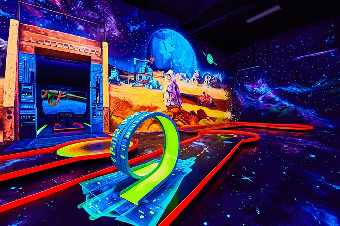 Neonis - 3D Blacklight Minigolf - Quick hits on Neonis 3D Blacklight Minigolf