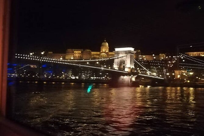 One hour Hen or Stag private party boat Budapest with unlimited beer and wine - The cruise experience: music, illuminated monuments, and real photo time