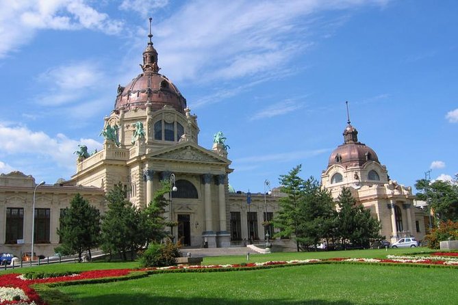 Private 4-hours City Tour of Budapest with private guide and Hotel Pick-up - Stop 4, Hungarian State Opera House: a guided exterior-style look