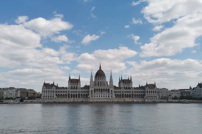 Private Budapest Adventure E-bike Tour to Buda Hills - Stop 2: Matthias Church, history in a compact time window
