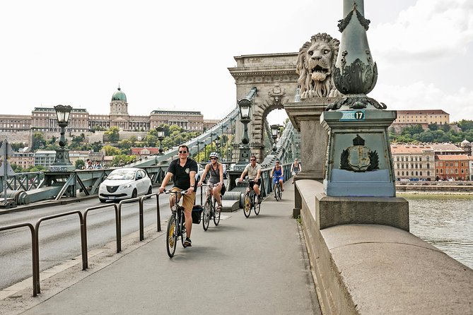 Private Budapest Bike Tour with Cafe Stop - Starting at Yellow Zebra and getting set up right