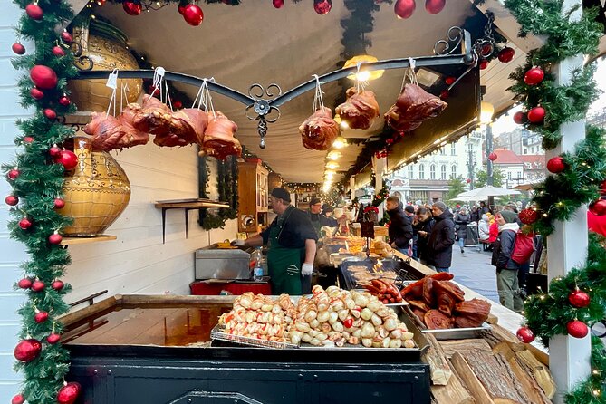 Private Budapest Christmas Market Tour with Chimney Cake & Mulled Wine - Passing Landmarks Like The Gresham Palace Without Detouring