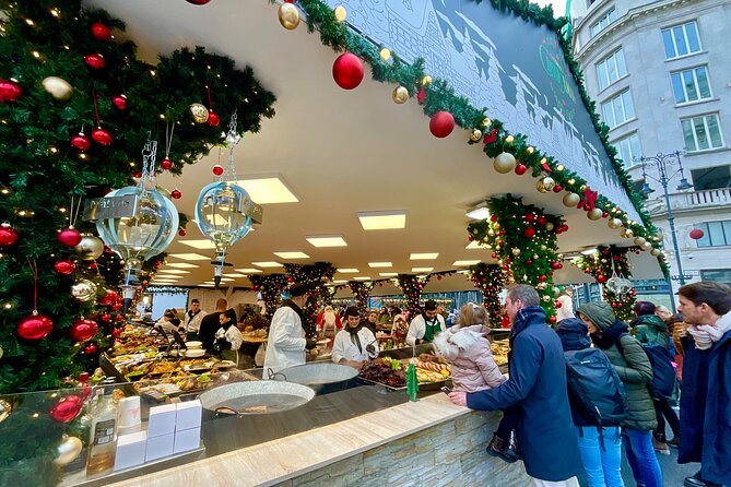 Private Budapest Christmas Market Tour with Chimney Cake & Mulled Wine - Walking Tour Reality: Dress for the Weather and the Steps