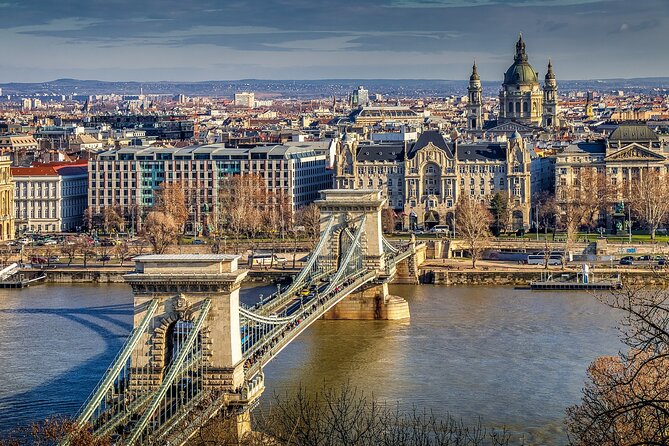 Private Budapest Sightseeing Tour: Royal Castle, Heroes Square, Chain Bridge - A private Budapest route that makes sense on day one