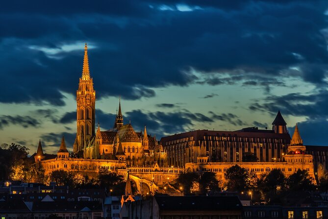 Private Budapest Sightseeing Tour: Royal Castle, Heroes Square, Chain Bridge - Great Central Market Hall: the best kind of break