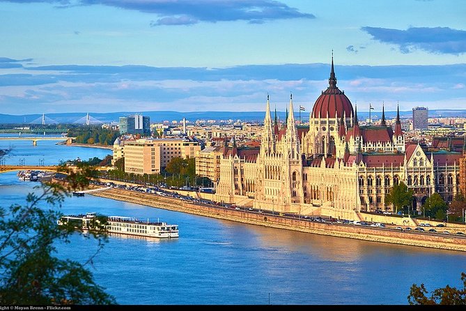 Private Budapest Sightseeing Tour: Royal Castle, Heroes Square, Chain Bridge - Heroes’ Square and City Park: ceremonial monuments to calm walking