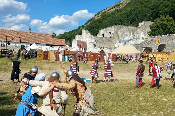 Private Guided Tour to Szentendre & Visegrád Castle (Danube Bend) - Lunch Break Options: How This Tour Helps You Eat Like a Local