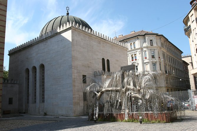 Private Jewish Heritage Tour including Hotel Pickup - Carl Lutz, the Orthodox Jewish Quarter, and Kazinczy Street Synagogue on the Grand Tour