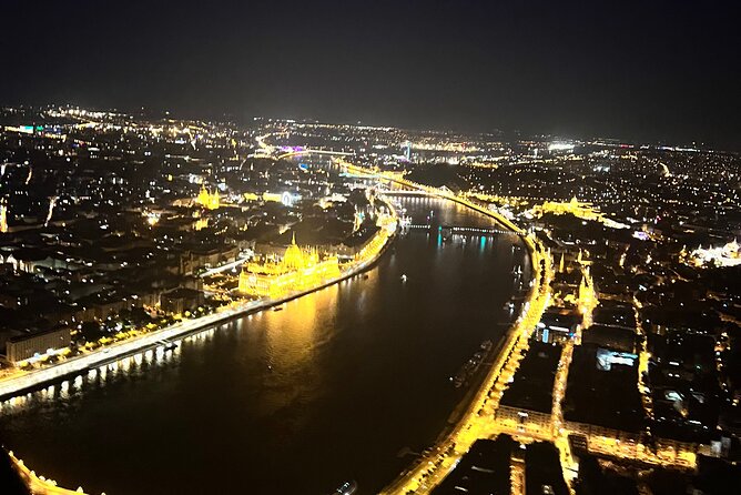Sightseeing flight over Budapest - Price and value for a group up to 3