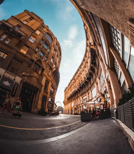Street photography with your smartphone, tour of Budapest - Budapest street photography, the smartphone way