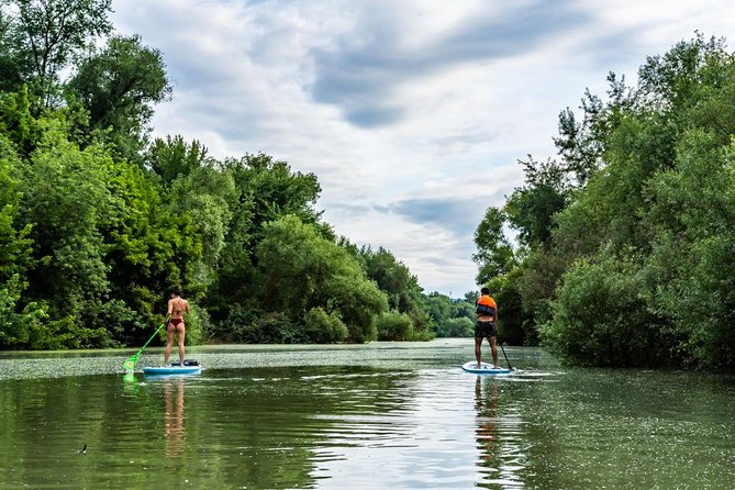 SUP Budapest: Sunset tour - Safety setup: life jackets, radios, and a team approach