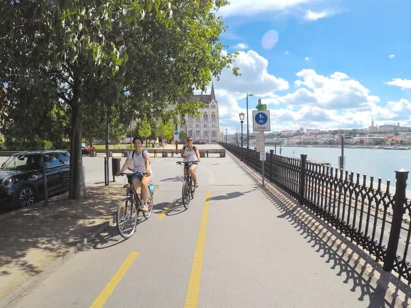 Szentendre Bike & Train Tour by Budapest Bike Breeze - A smart half-day plan: Budapest to Szentendre without the stress