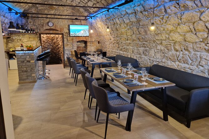 The only Wine Cocktail Club in Tokaj, Lunch & Fun, Hungary - Stop 4: Darts and a Tokaj quiz, because not every wine day has to be quiet