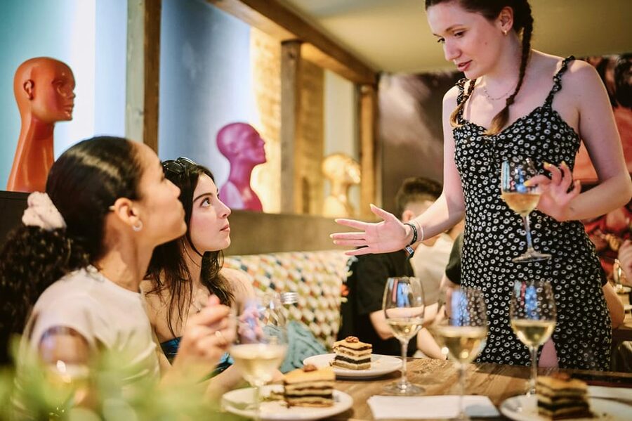 Tipsy Guided Food Tour with Drinks Included in Budapest - Who should book, and who should skip this tour