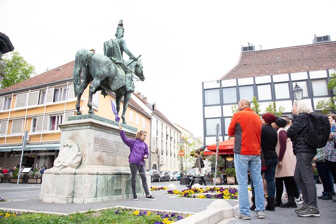 Walking tour in the Buda Castle incl. Fisherman's Bastion - Stop 1: Matthias Church and a quick history warm-up